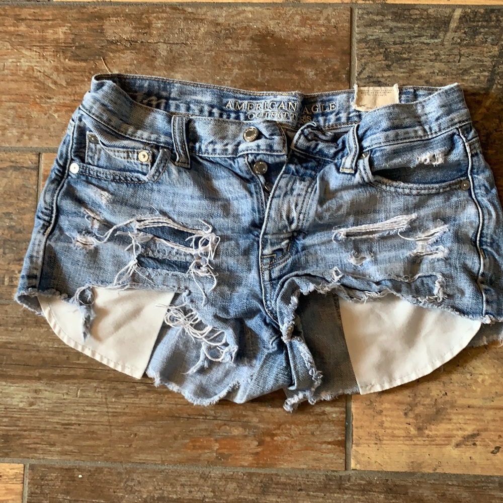 American Eagle High Rise Festival Shorts